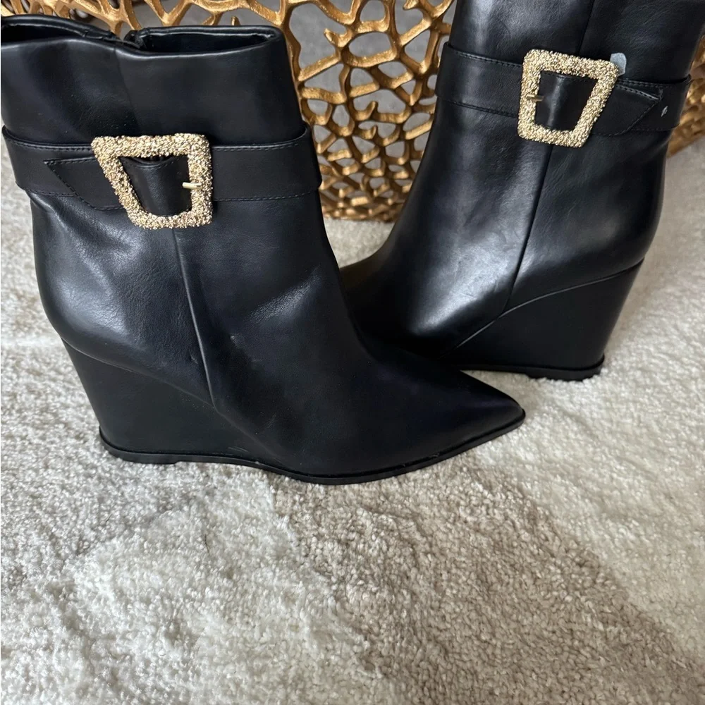 Sam Edelman Black Ankle Boots with Gold Buckle - Picture 9 of 13
